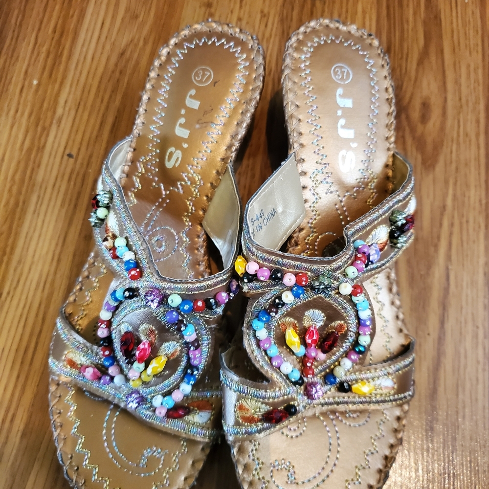 Slides sandals
